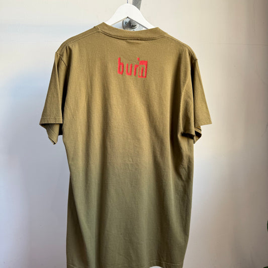 curve ‘chinese burn’ promotional tee - l