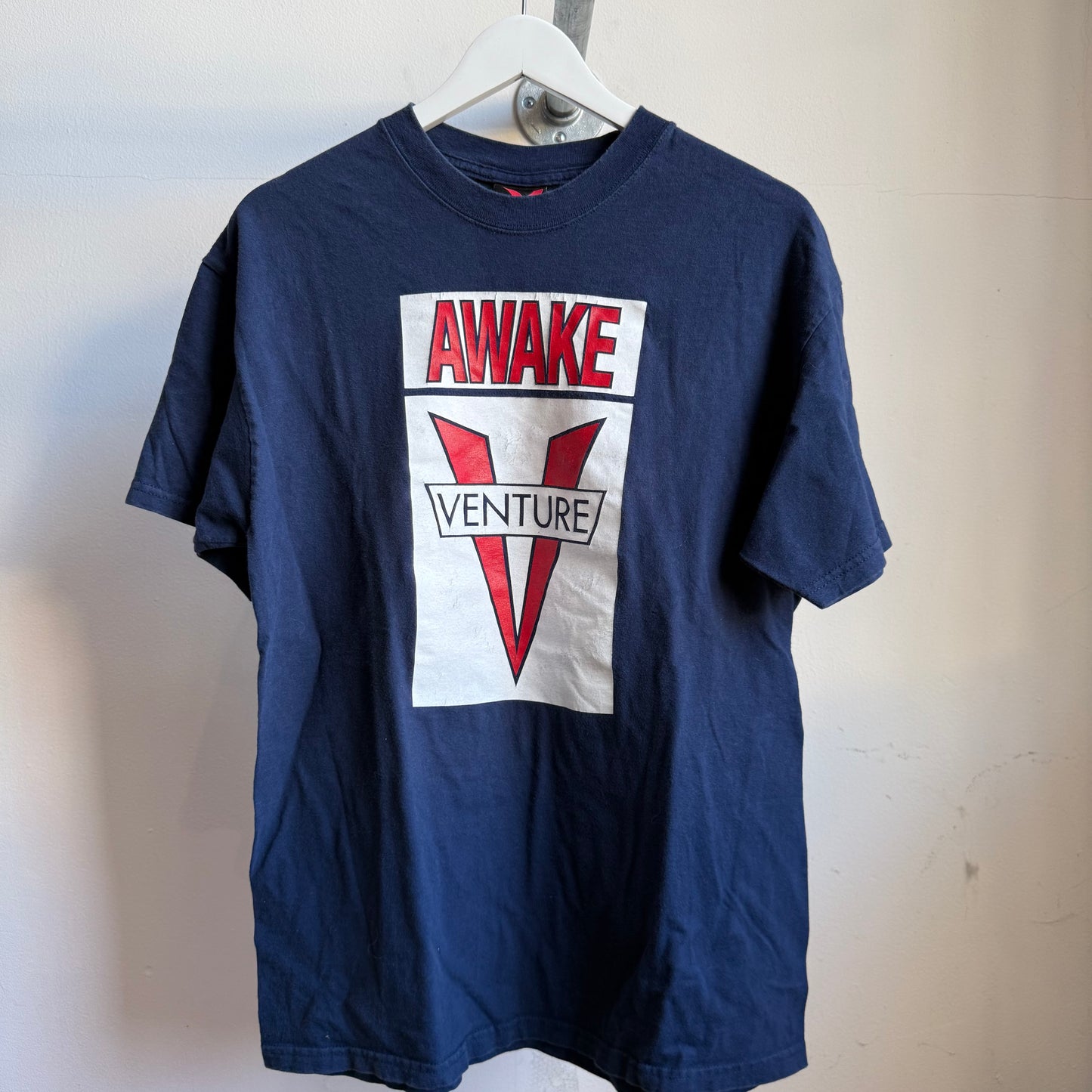 venture trucks 'awake' tee