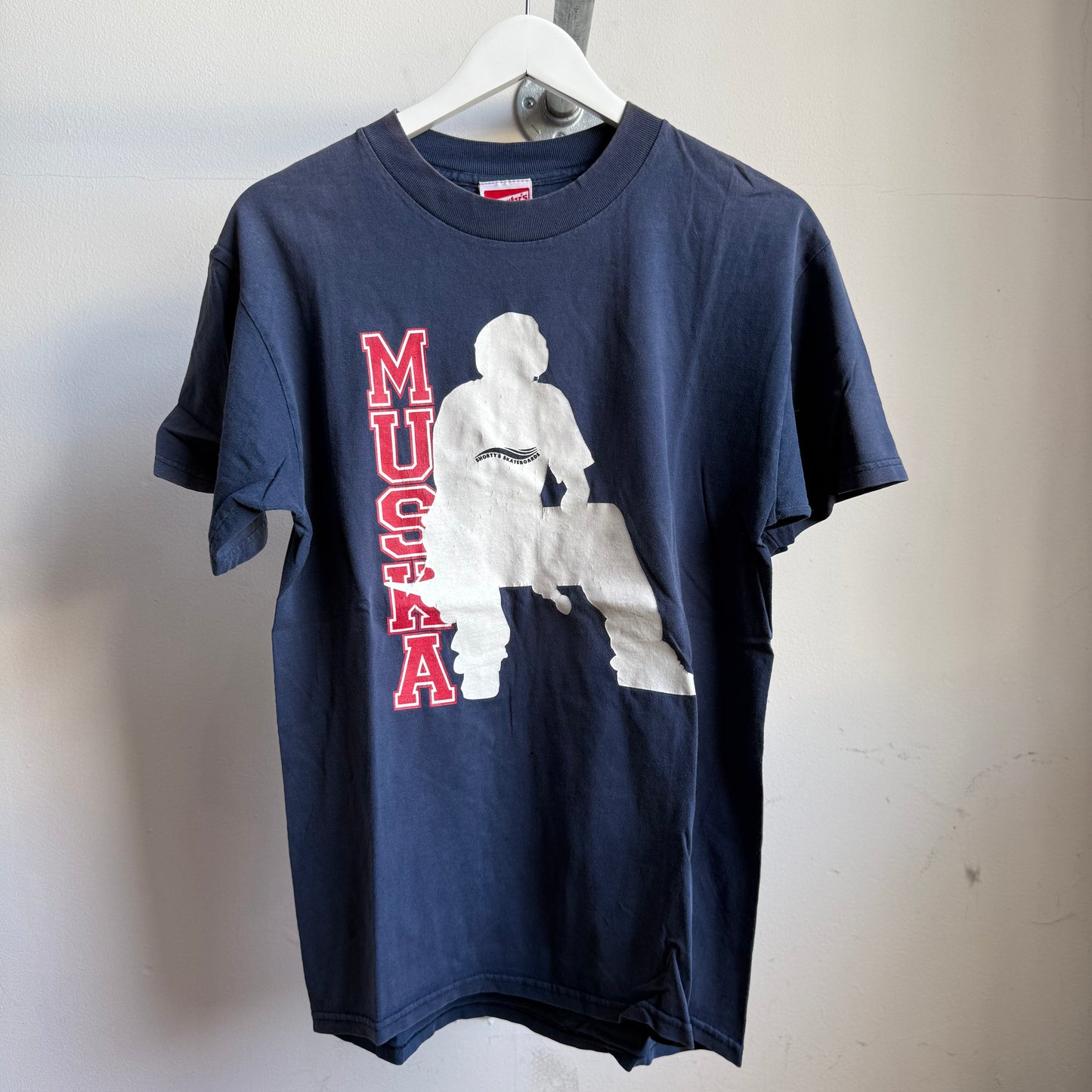 shorty's muska silhouette tee - m