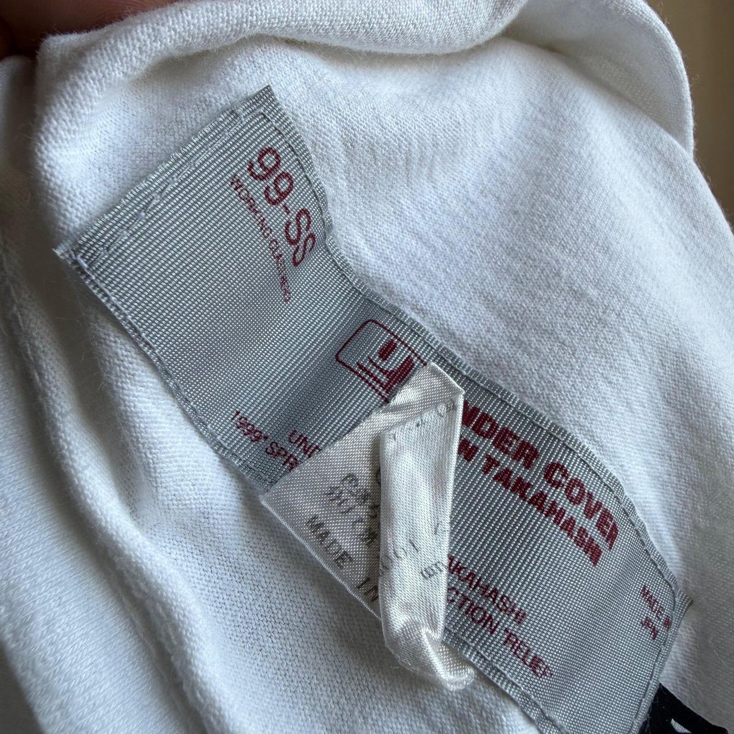 undercover ss99 alfred hitchcock tee - m