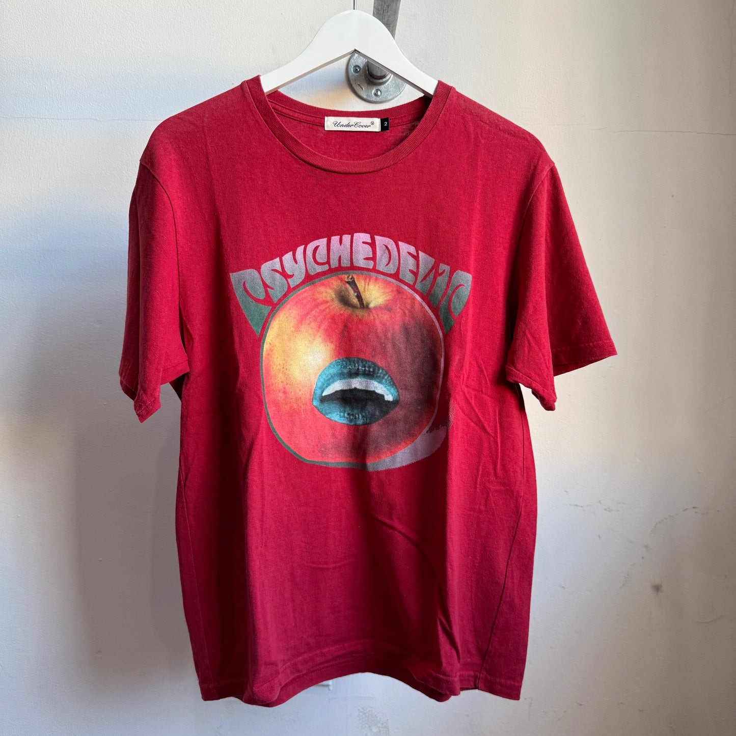undercover 'psychedelic' tee - m