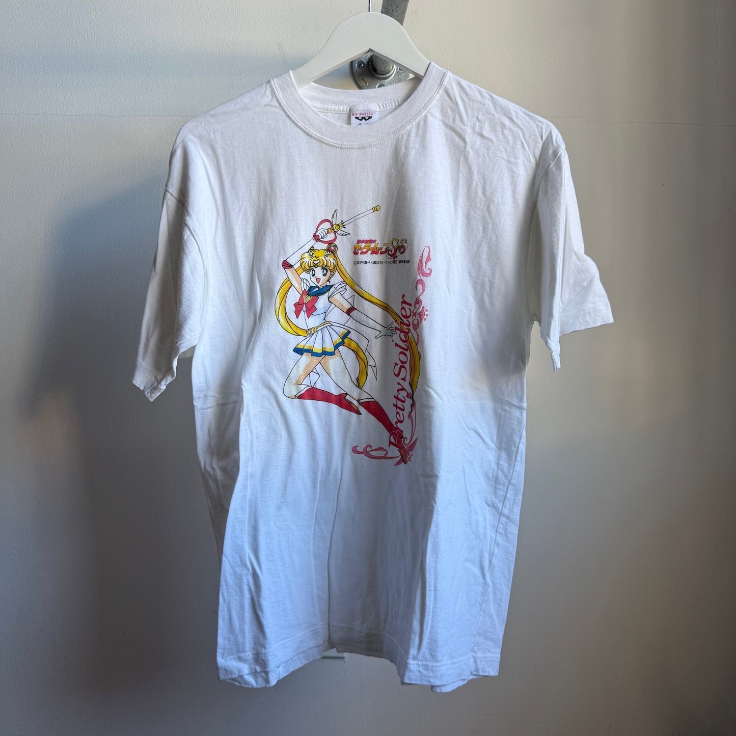 sailor moon 'pretty soldier' tee - m