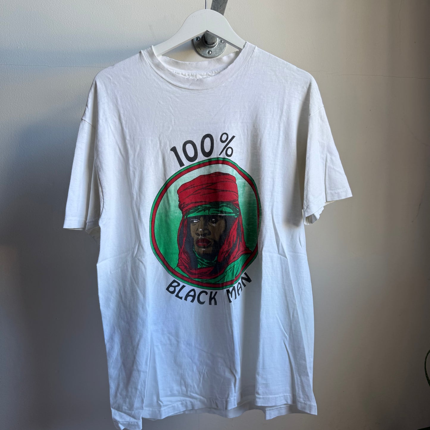 100% black man tee - xl
