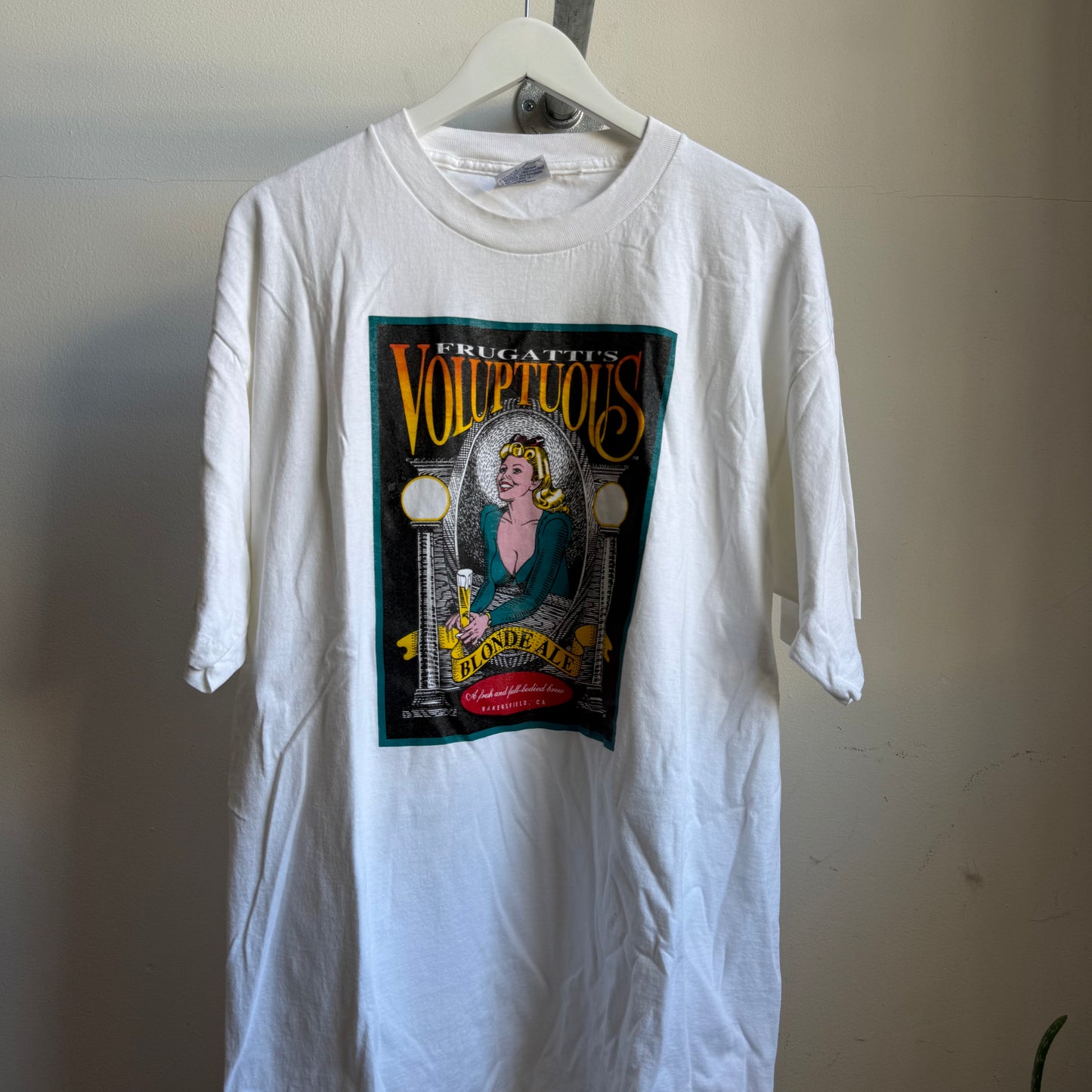 voluptuous blond ale tee - xl