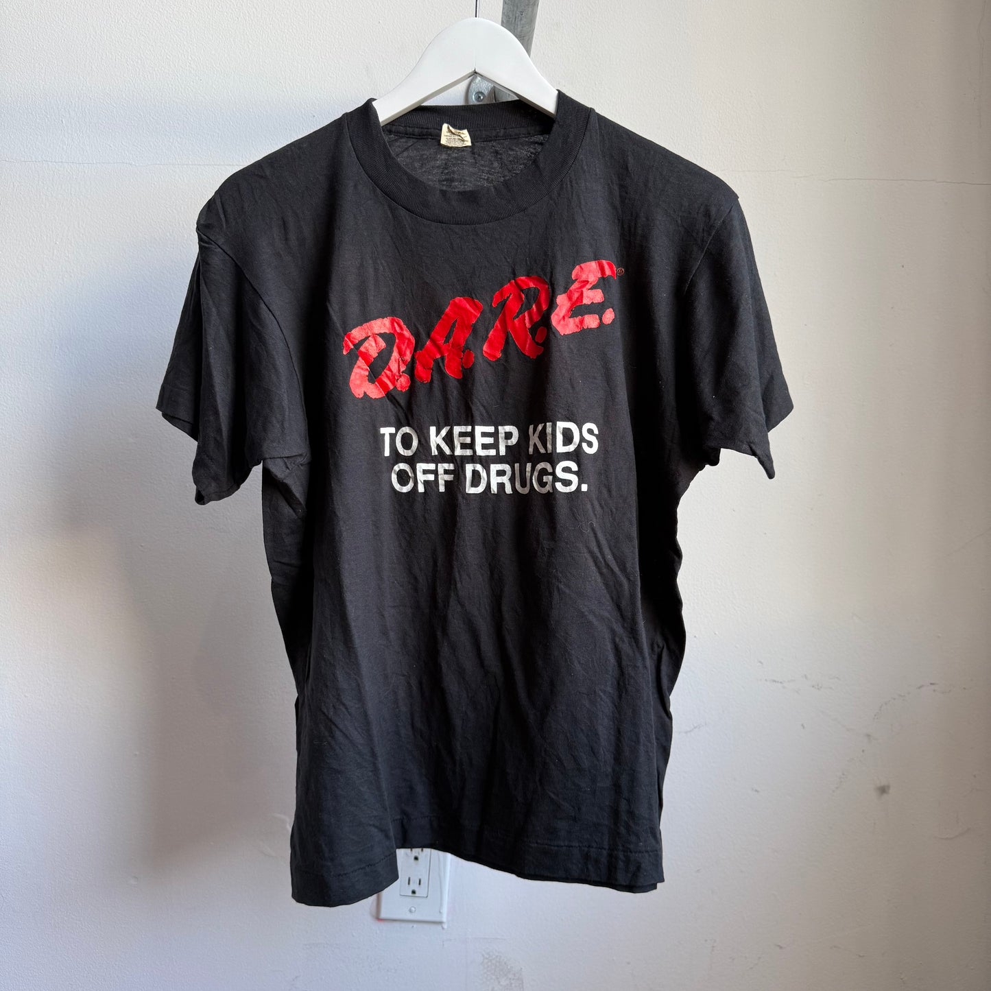 dare tee - l