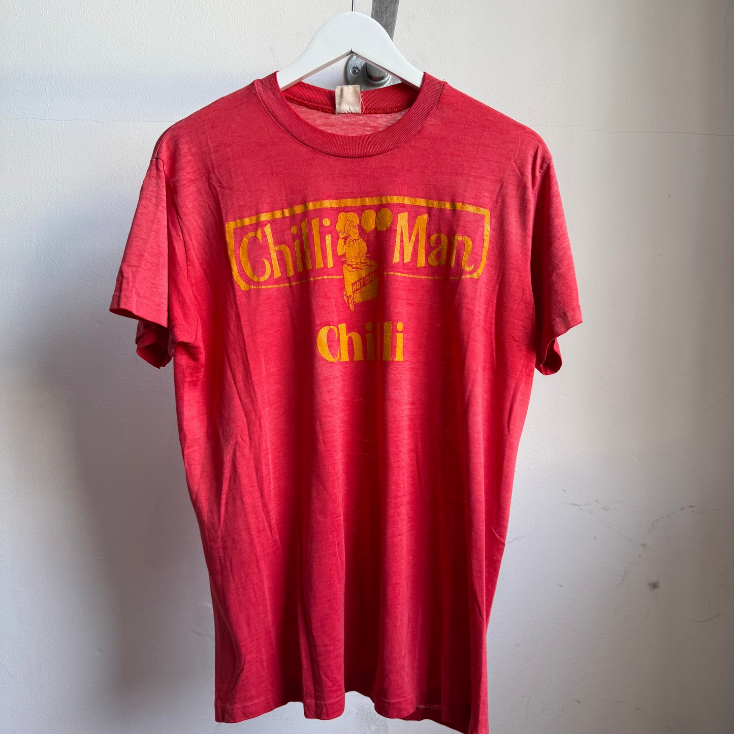 chili man tee -xl