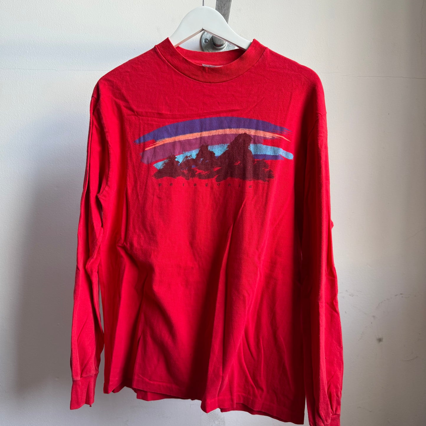 patagonia longsleeve tee - l