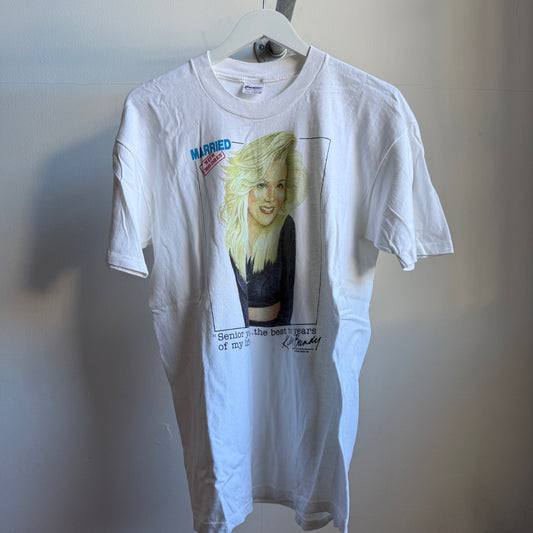 kelly bundy maried with children tee - l