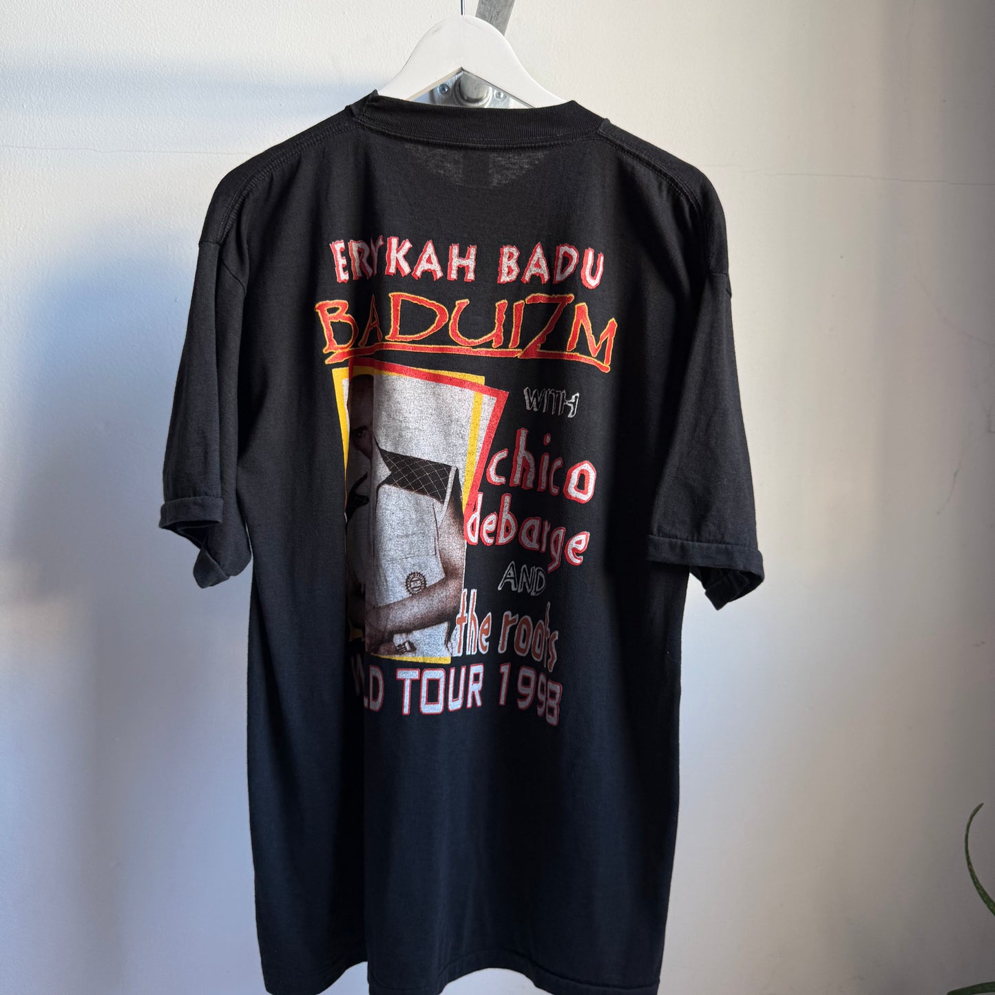 erikah badu 'baduism world tour 1998' tee - xl